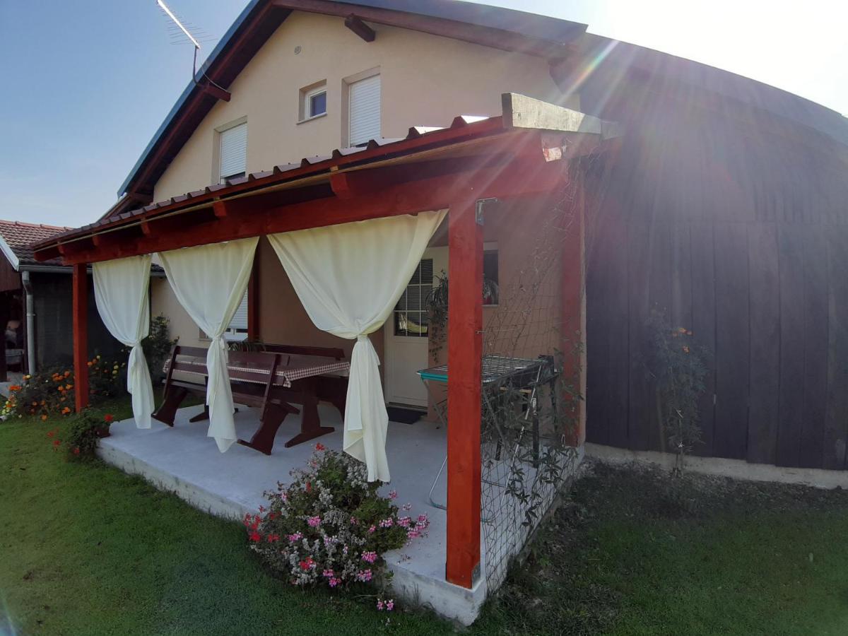 Studio Apartmani "Stimac" Garesnica Luaran gambar