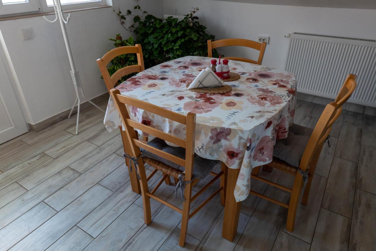 Studio Apartmani "Stimac" Garesnica Luaran gambar